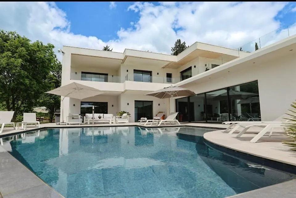 Villa Contemporaine De Luxe Экс-ан-Прованс